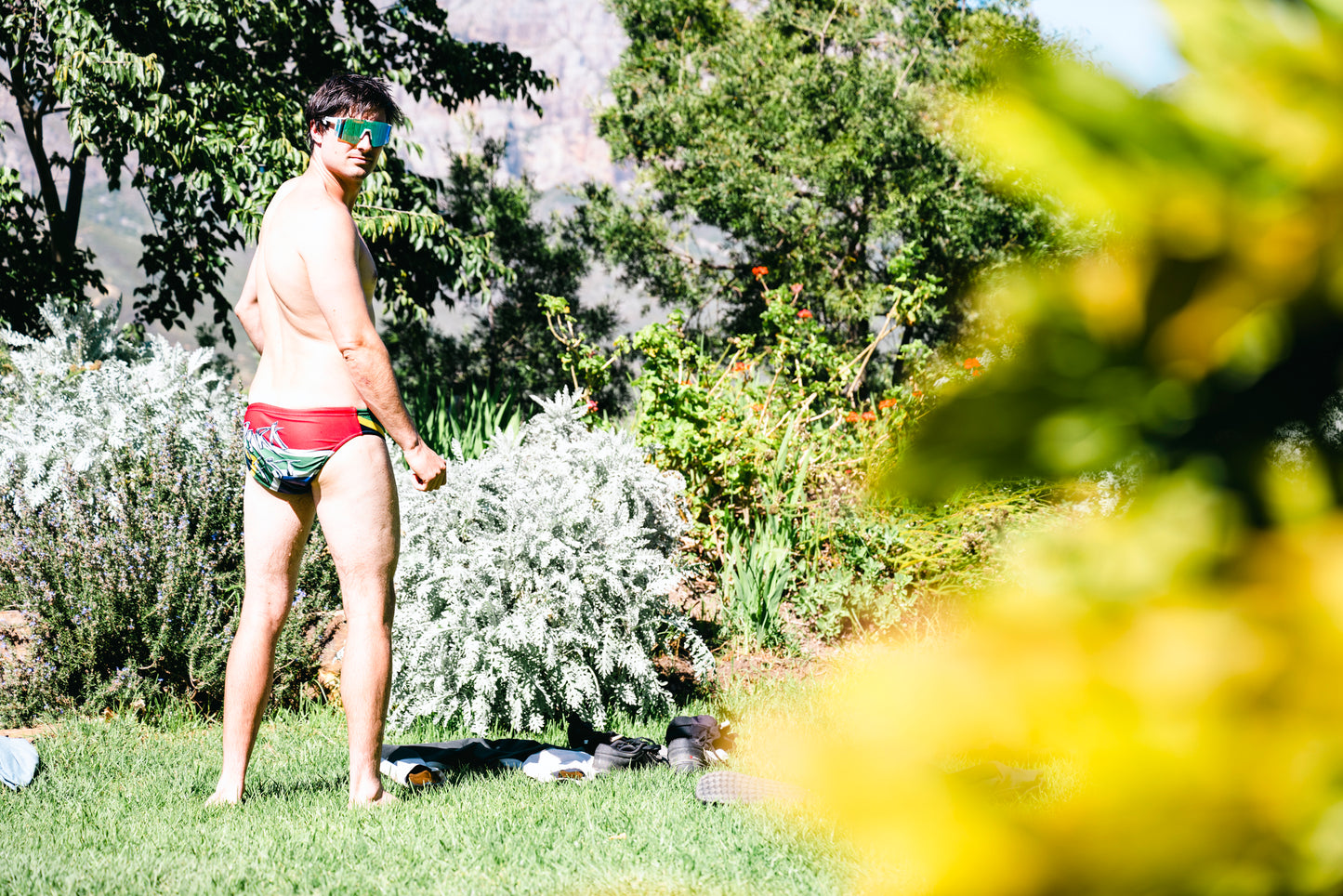 Pinkeye Bolt - Ice White